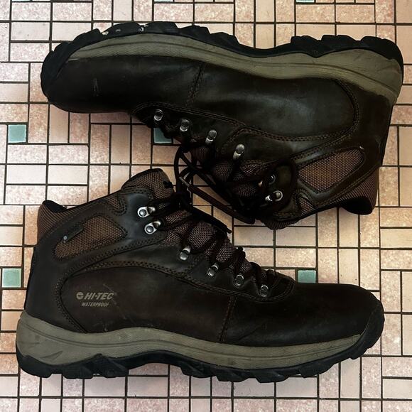 Hi-Tec Altitude Hiking Boots - Picture 2 of 6